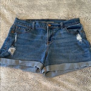 Old navy ripped boyfriend shorts